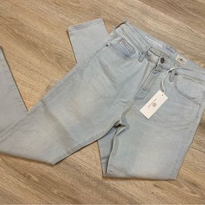 NWT AG the Farrah skinny ankle 29